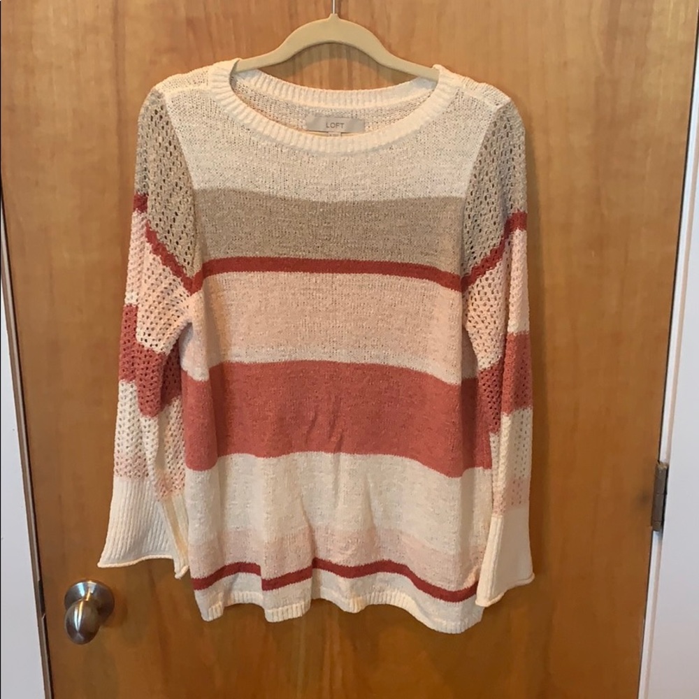 EUC Lightweight Knit LOFT Sweater